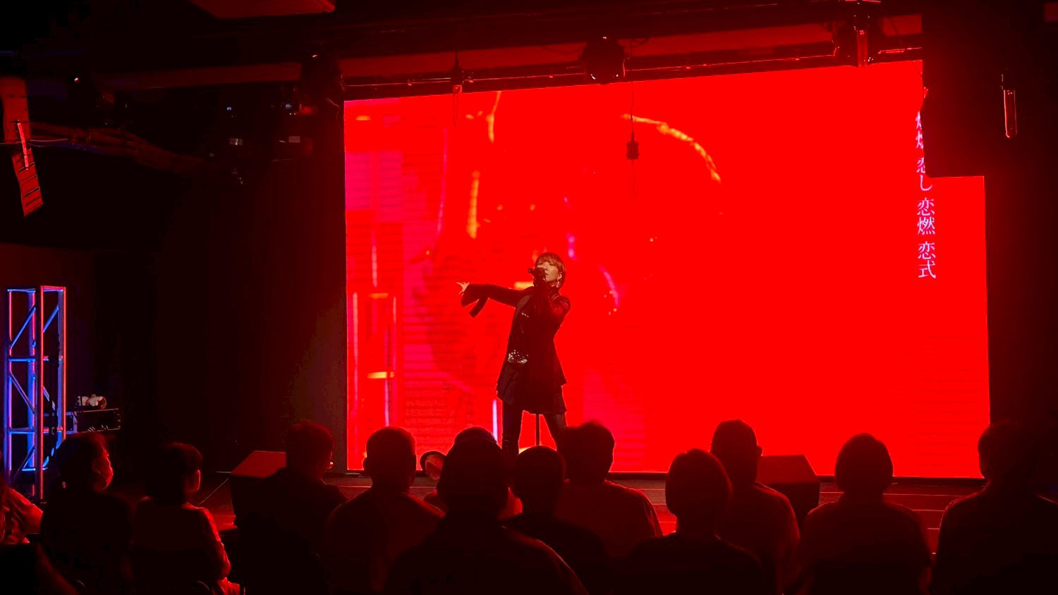 様々な演出がしやすい広さのステージがあるイベントスペース